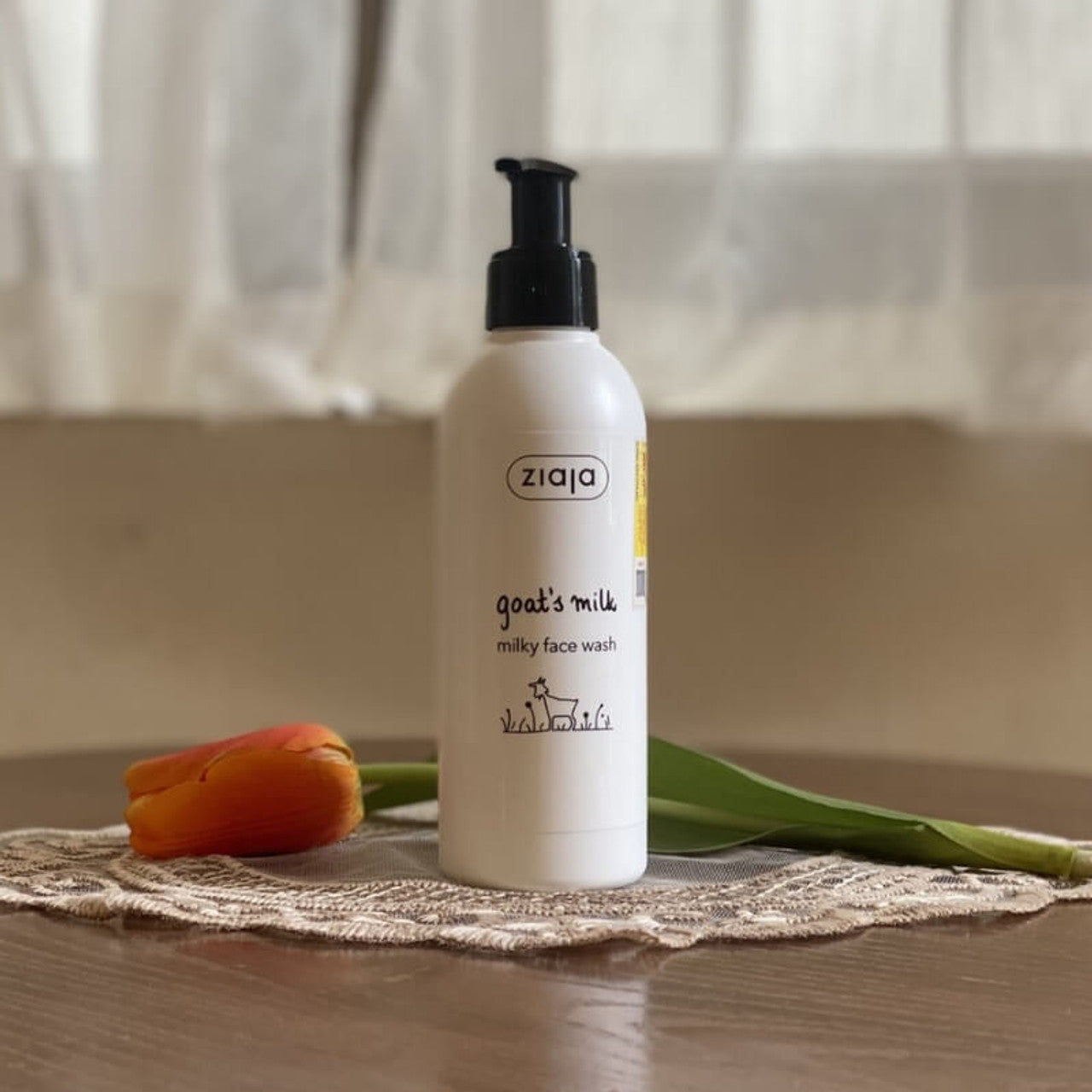 Nettoyant Visage Ultra Doux au Lait de Chèvre